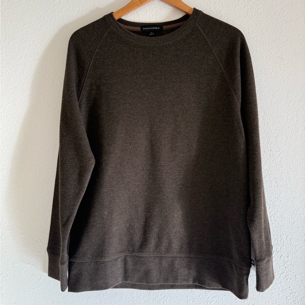Banana Republic Men's Dark Brown Crewneck Sweater